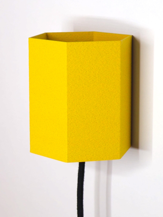 Applique murale design hexagonale Solène – Finition granit – Fabrication 3D en France