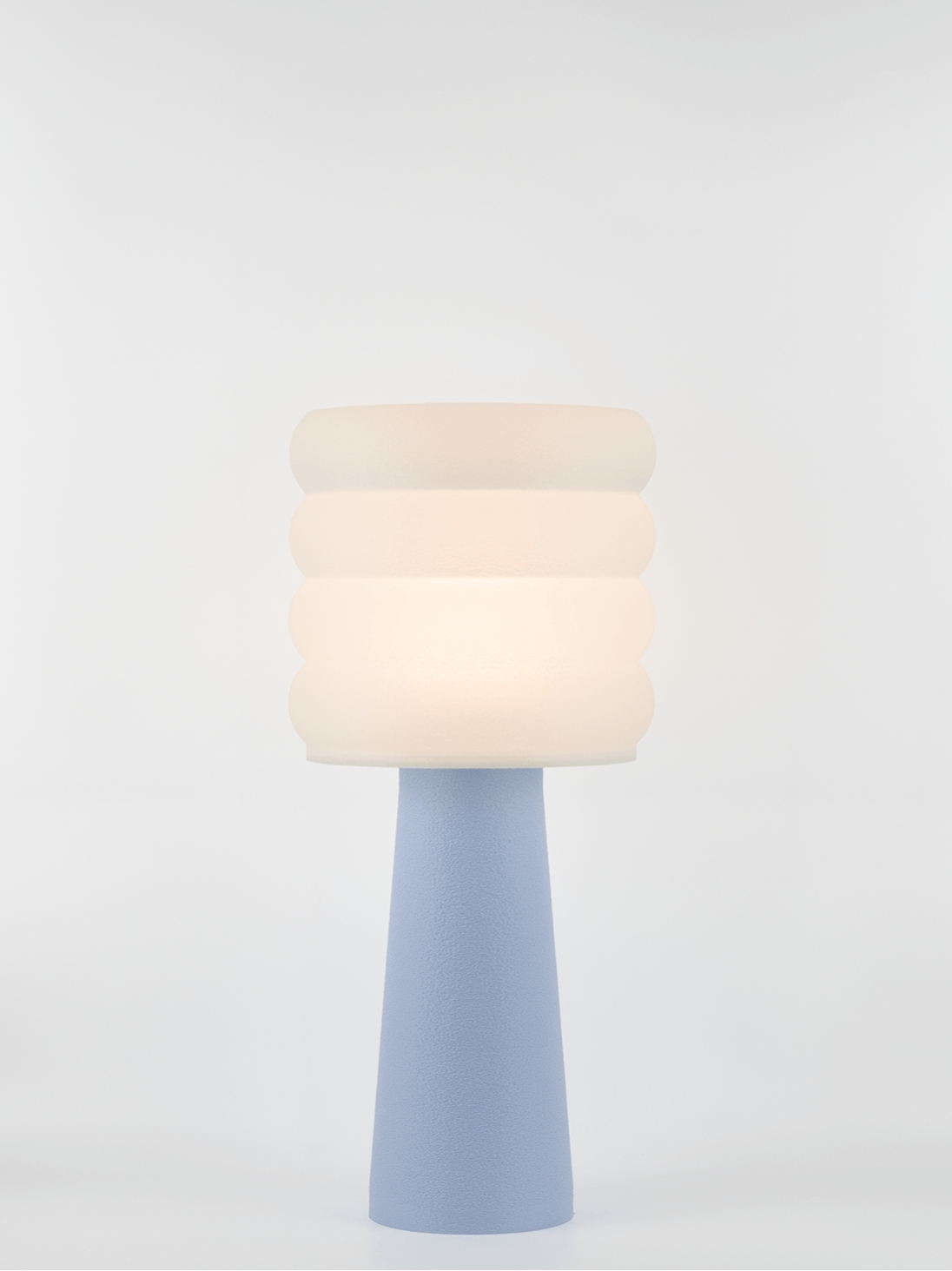 Coralie – Lampe à poser pastel bleu, large