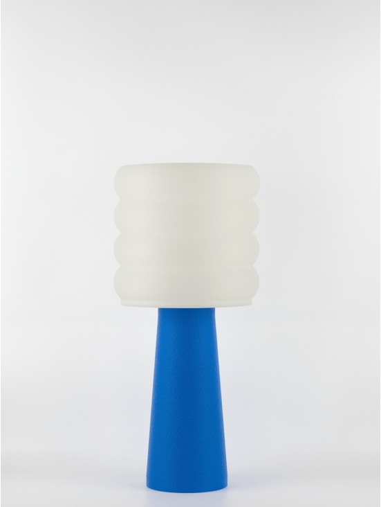 Coralie – Lampe à poser pop bleu, large