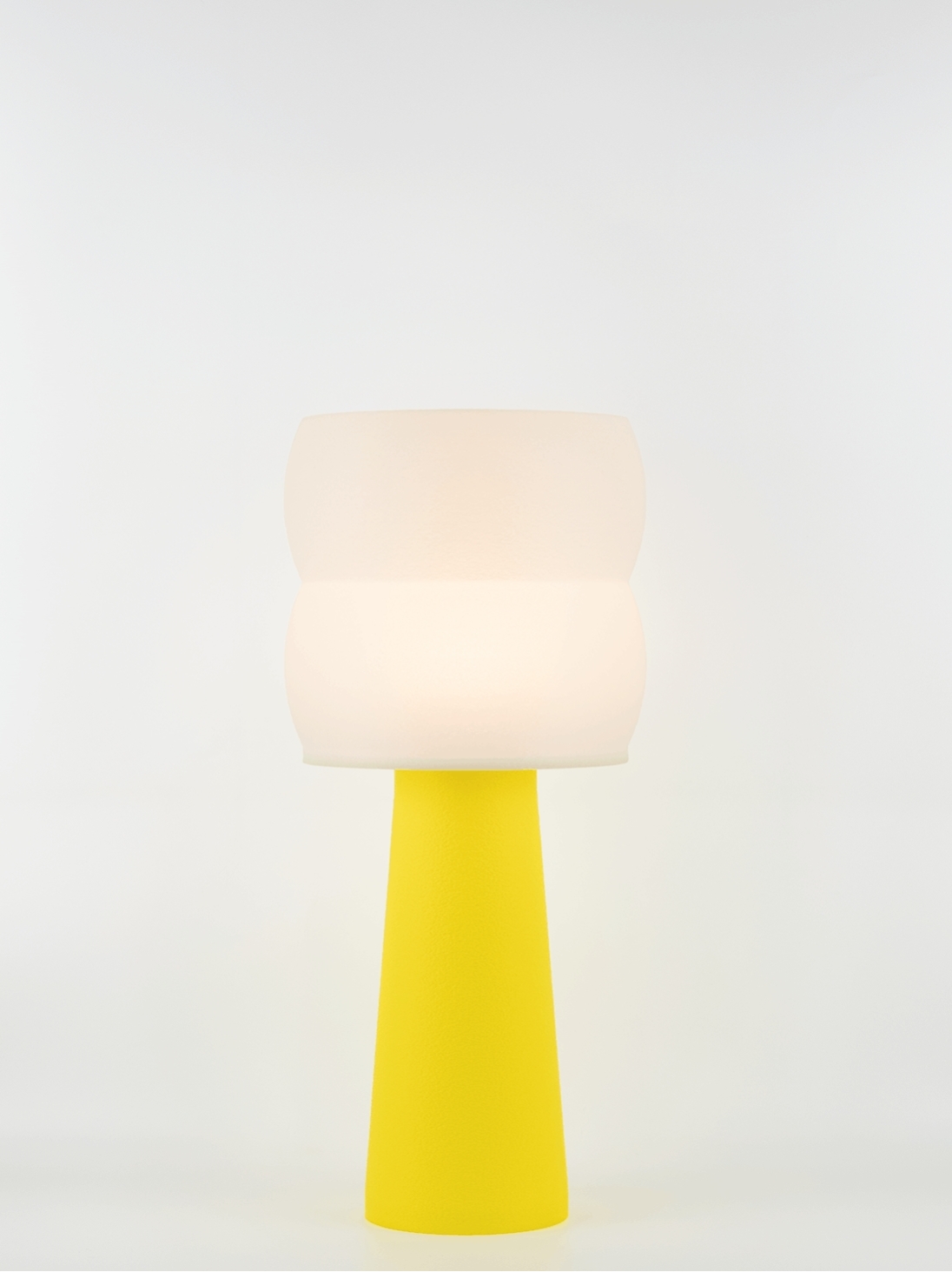 Stella – Lampe à poser pop jaune, large