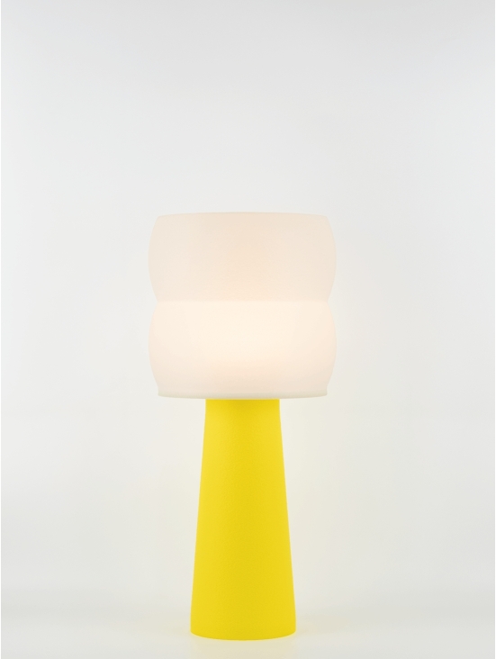 Stella – Lampe à poser pop jaune, large