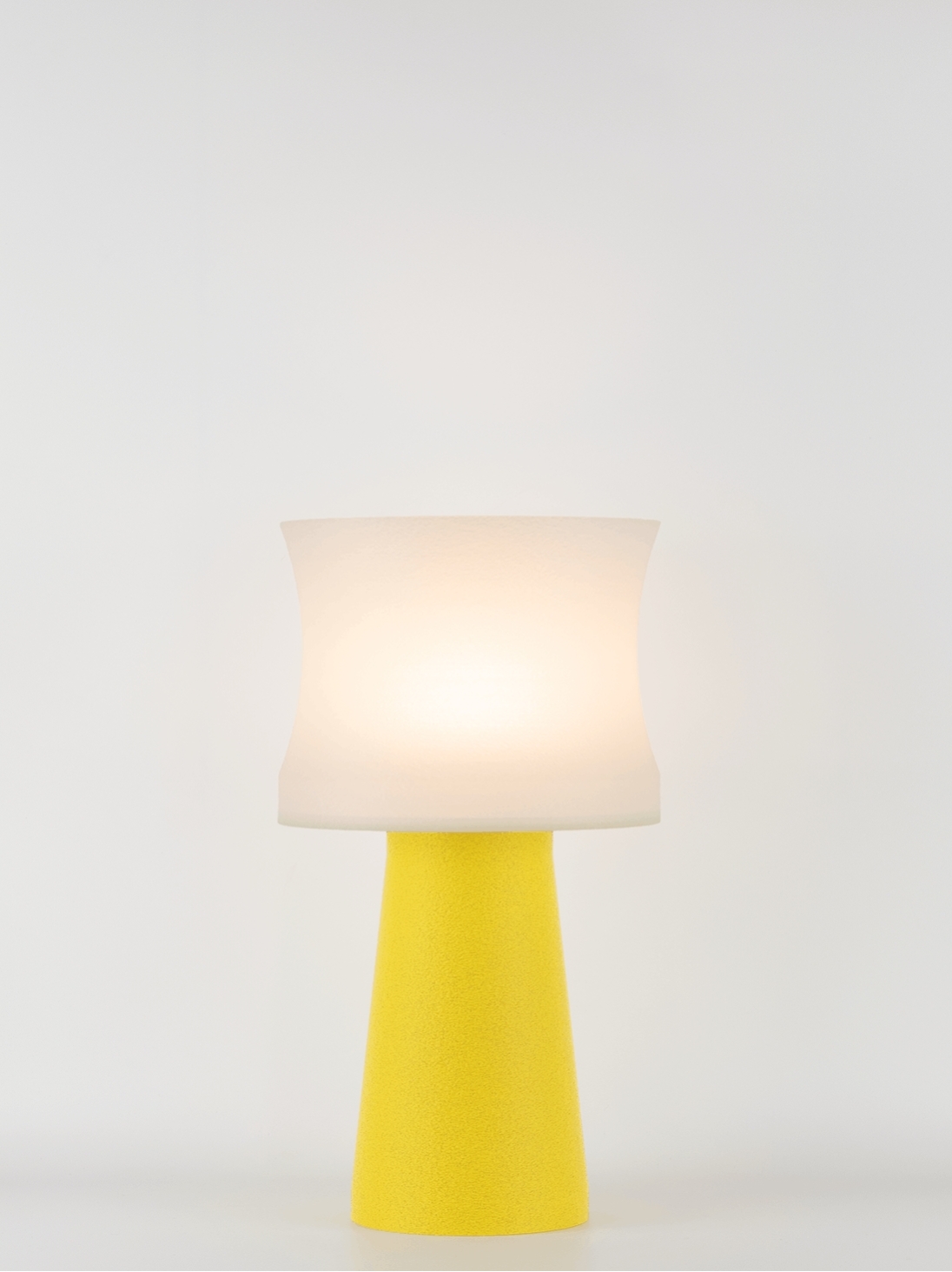 Aurélie – Lampe à poser granit jaune, médium