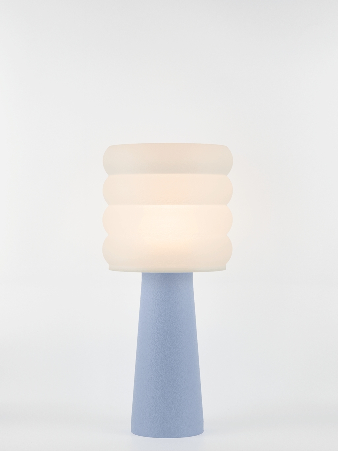 Coralie – Lampe à poser pastel bleu, large