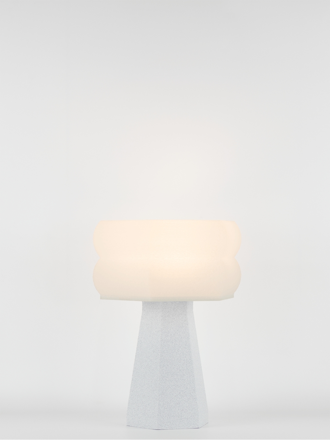 Aline – Lampe à poser granit grise, small