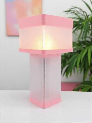Maelle – Lampe à poser design finition Pastel Rose – Disponible en plusieurs couleurs