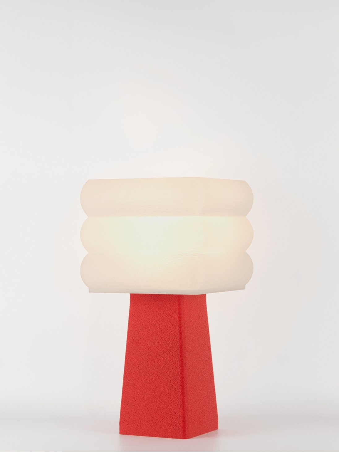 Isabelle – Lampe à poser granit rouge, médium