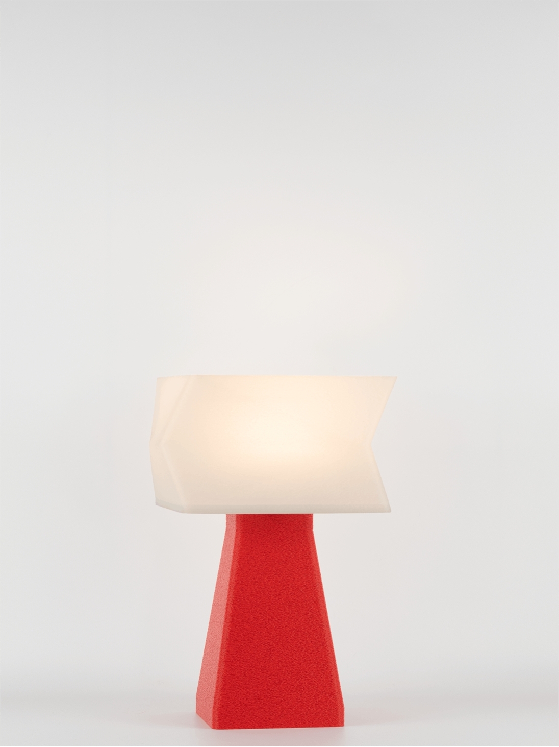 Juliane – Lampe à poser granit rouge, small