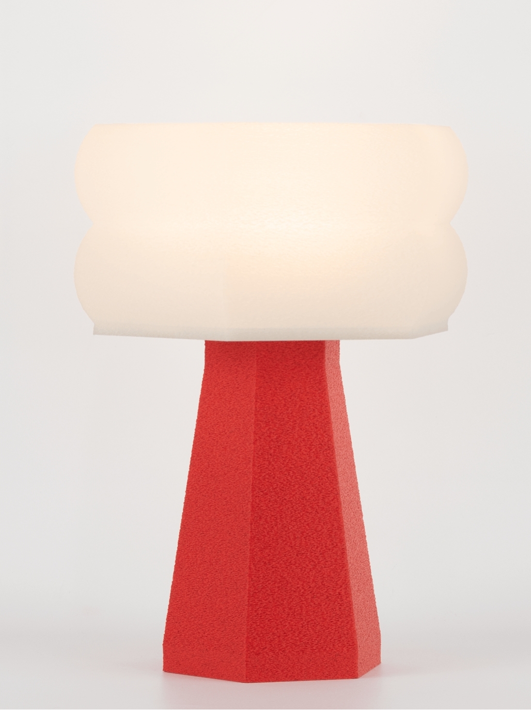Aline – Lampe à poser granit rouge, small