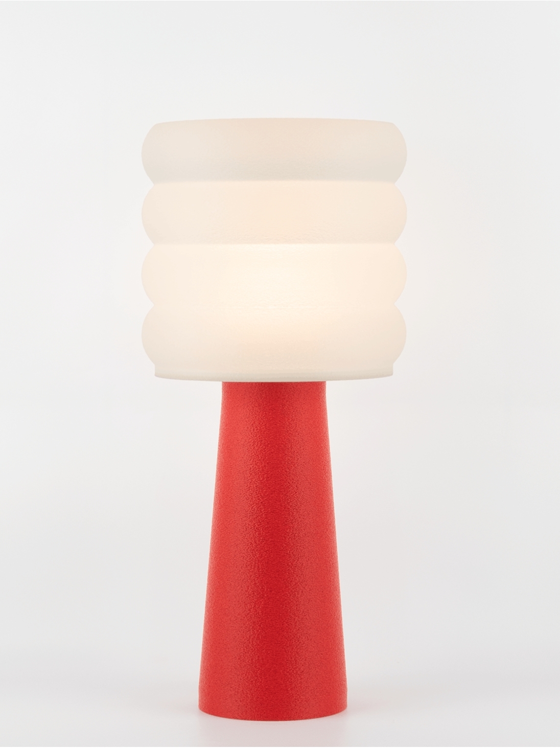 Coralie – Lampe à poser granit rouge, large
