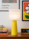 Coralie – Lampe à poser pop jaune, large Coralie – Lampe à poser pop jaune, large