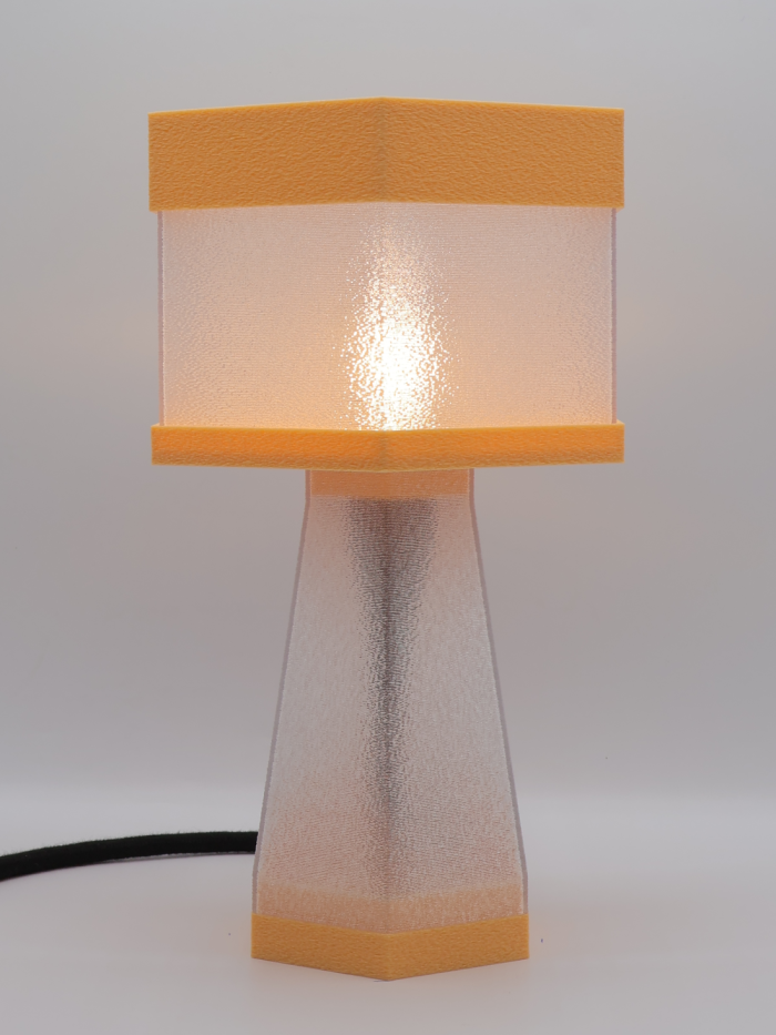 Aline – Lampe à poser design finition Pastel pêche – Disponible en plusieurs couleurs