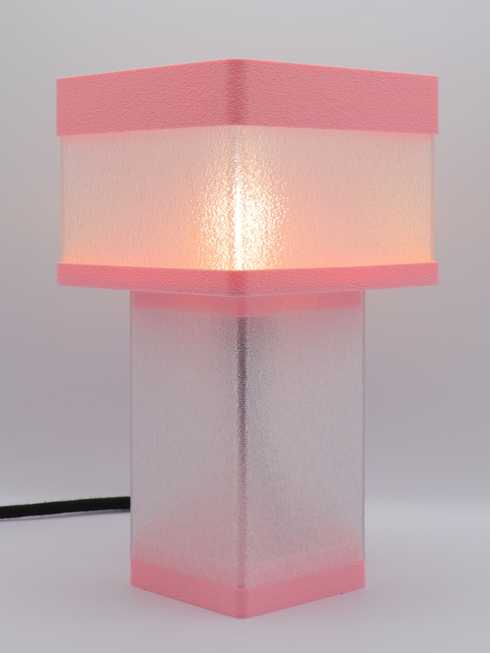 Priscilla – Lampe à poser design finition Pastel Rose – Élégance et douceur