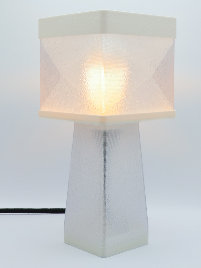 Isabelle – Lampe à poser design, Couleurs POP, Équilibre – Luminaire haut de gamme en impression 3D