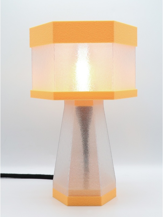 Aline – Lampe à poser design finition Pastel pêche – Disponible en plusieurs couleurs
