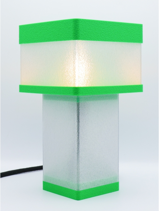 Priscilla – Lampe à poser en impression 3D – Disponible en toutes couleurs POP