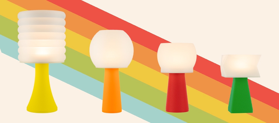 Lampe à poser design Pop au style joyeux et contemporain. Son corps cylindrique bleu en PLA s’associe à un diffuseur translucide en PETG pour une lumière douce et homogène. Idéale pour sublimer un salon coloré ou un espace créatif, elle allie design ludique, formes épurées et finition texturée. Une pièce originale et expressive, parfaite pour apporter une touche de modernité lumineuse à votre décoration intérieure.